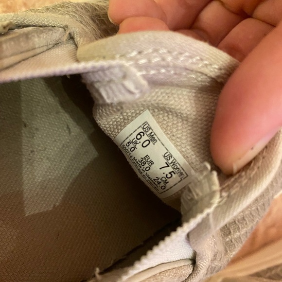 gray vans! - Picture 2 of 2